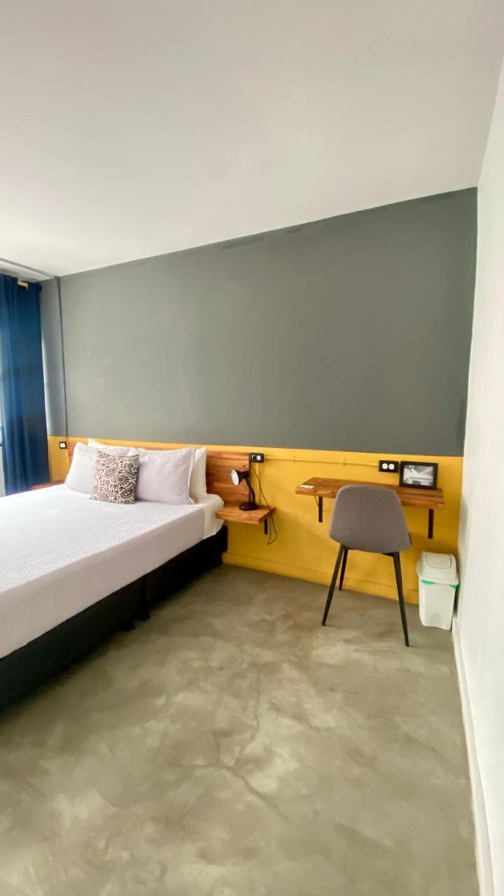 Casa Mosaiko Primer Parque Laureles Μεντεγίν Εξωτερικό φωτογραφία